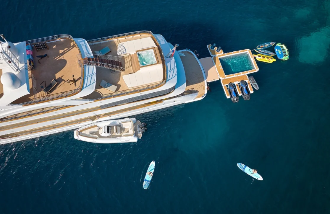 An image of Aeterna yacht