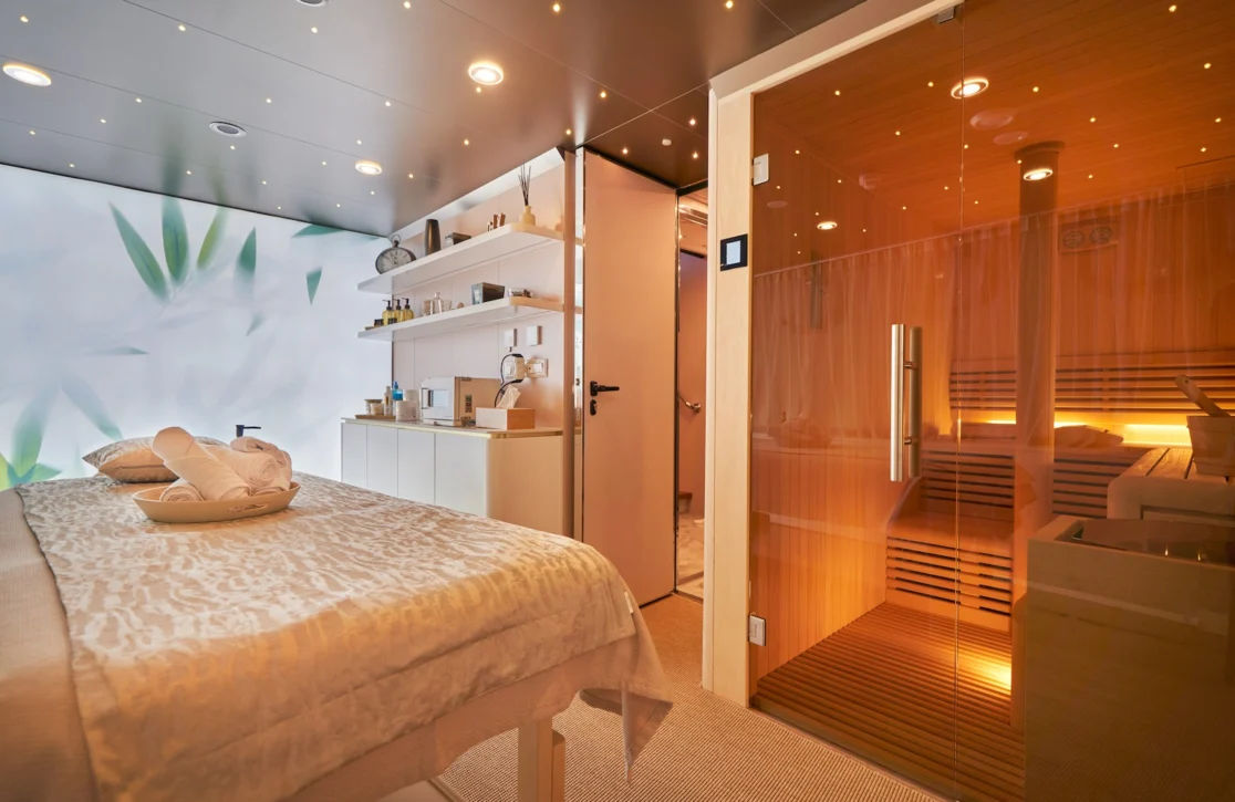 An image of Aeterna yacht