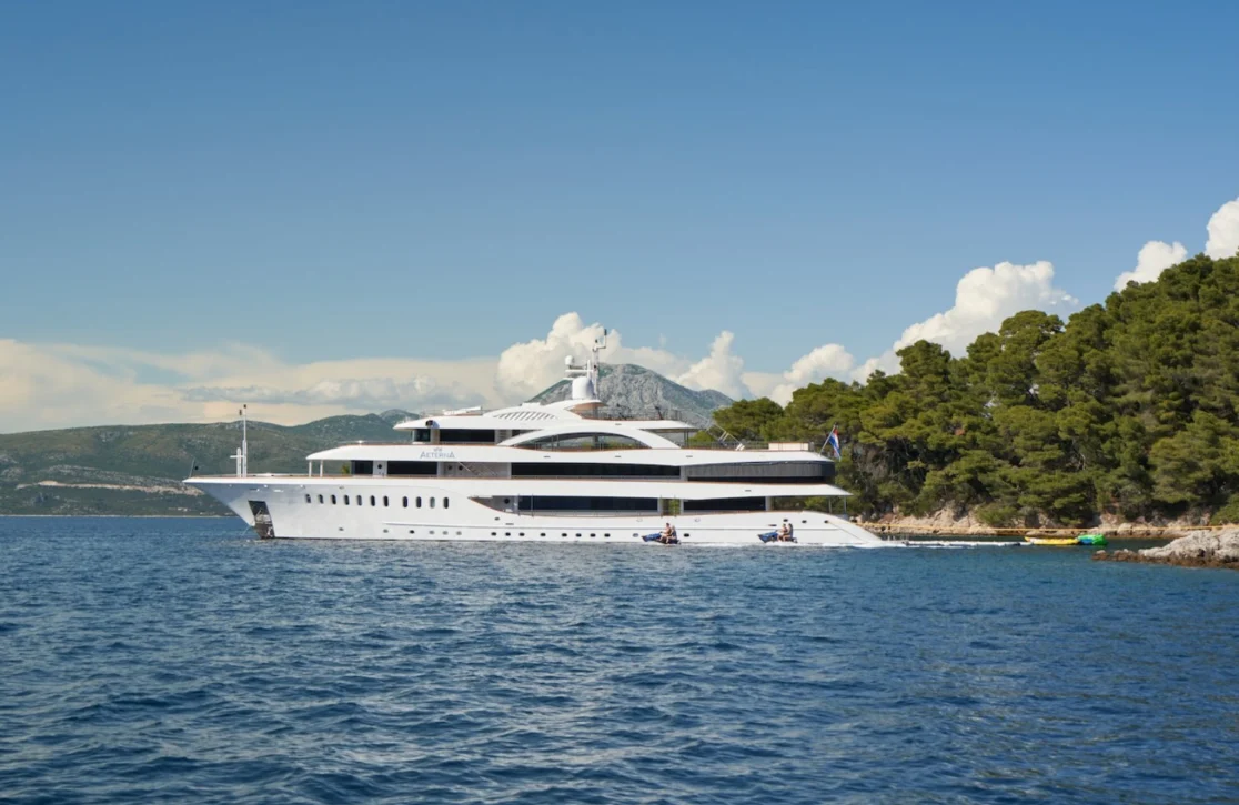 An image of Aeterna yacht