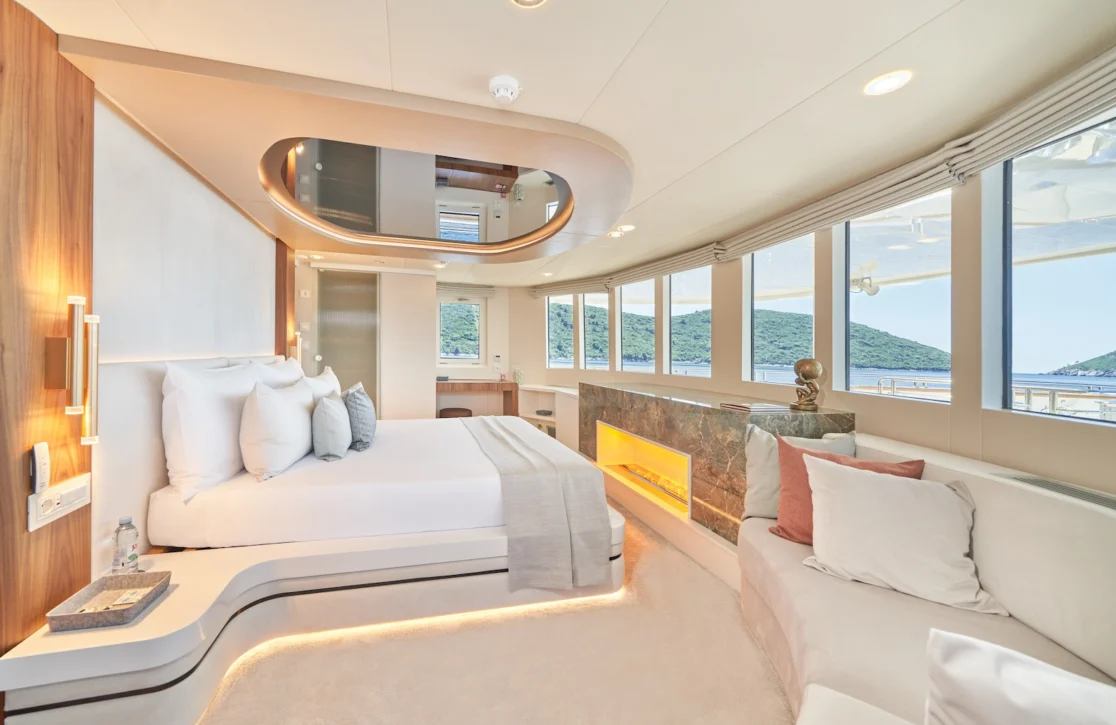 An image of Aeterna yacht