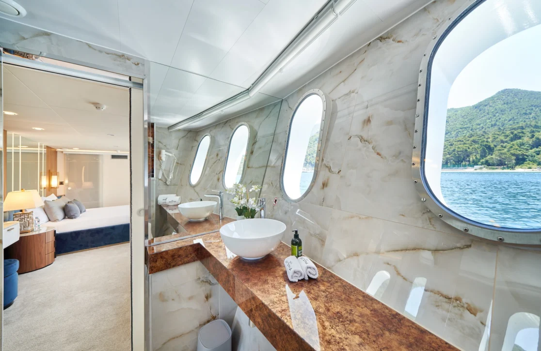 An image of Aeterna yacht