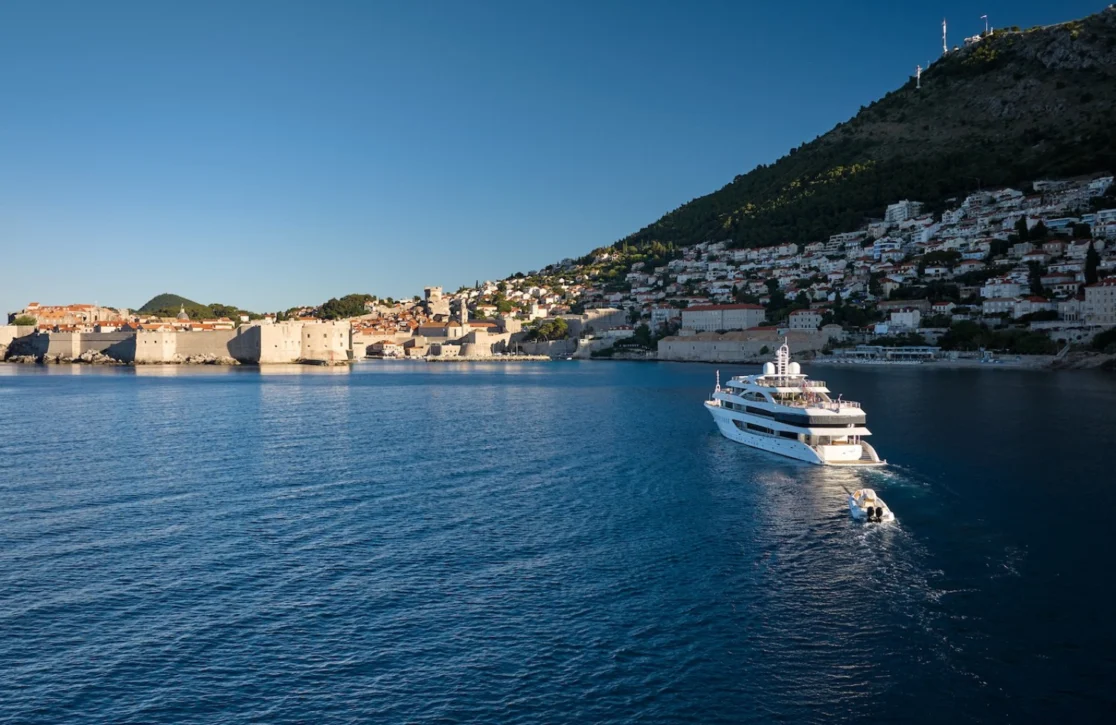 An image of Aeterna yacht