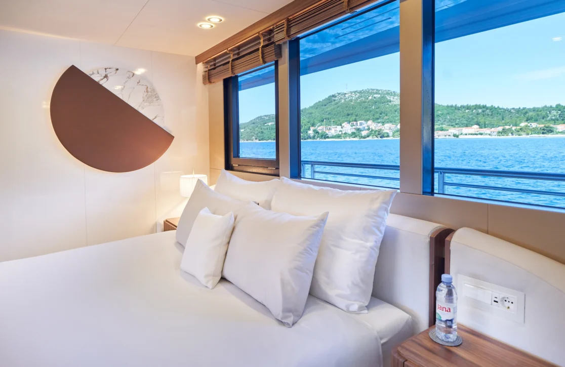 An image of Aeterna yacht