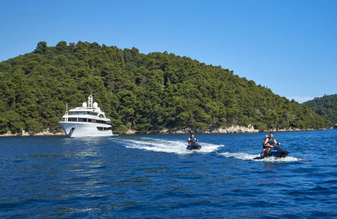 An image of Aeterna yacht