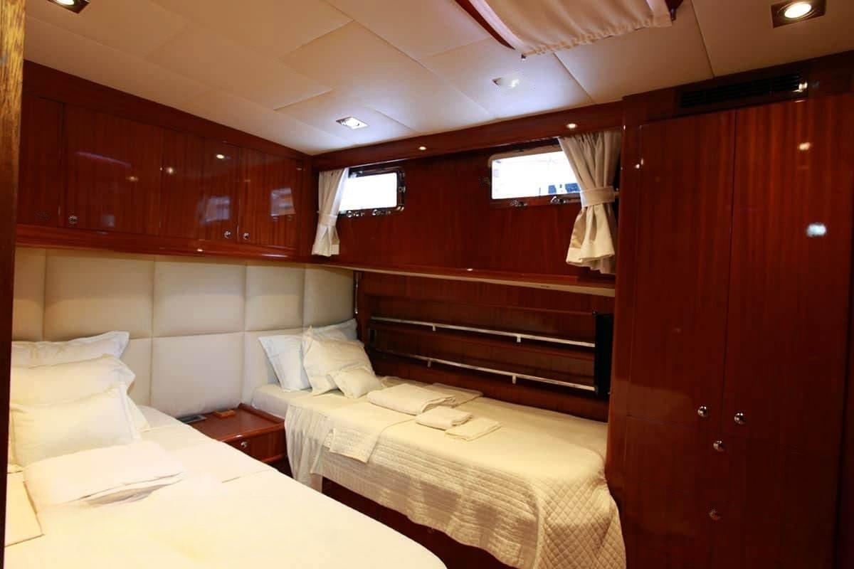 An image of Didi yacht