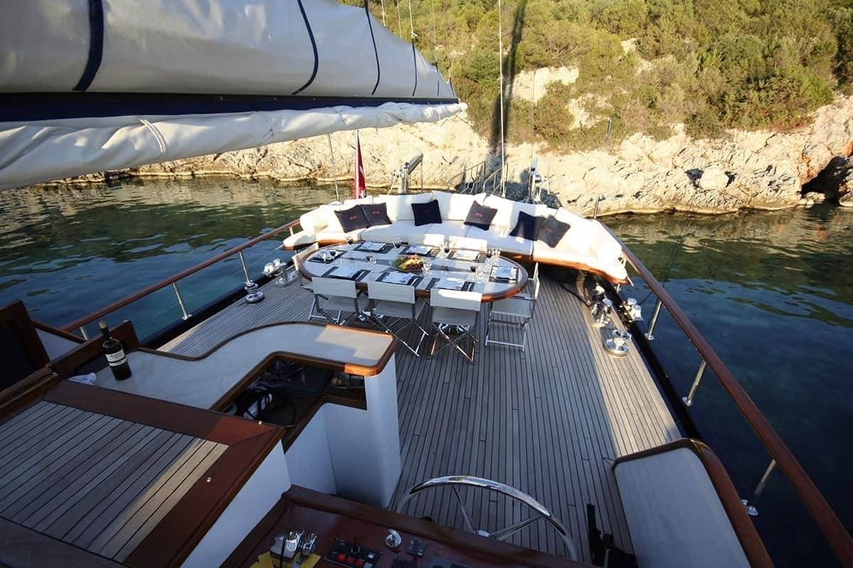 An image of Didi yacht