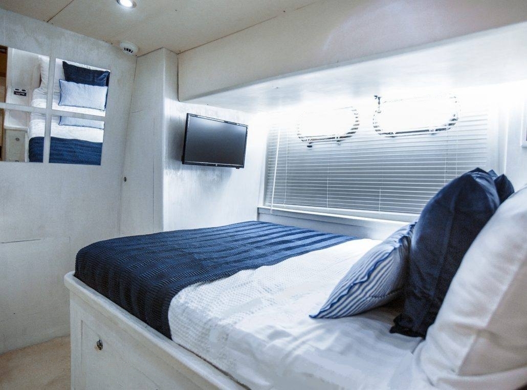 An image of Dream yacht