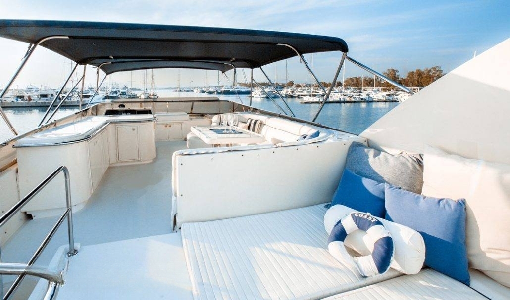 An image of Dream yacht