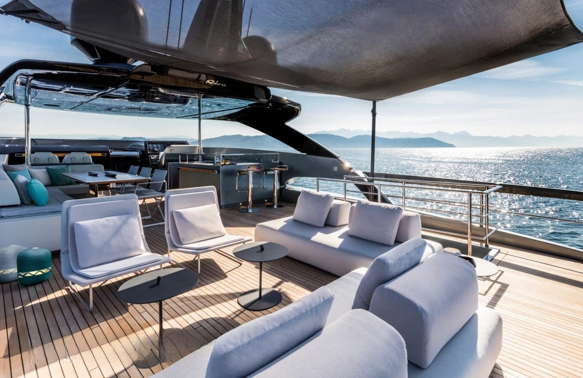 An image of Maximus yacht
