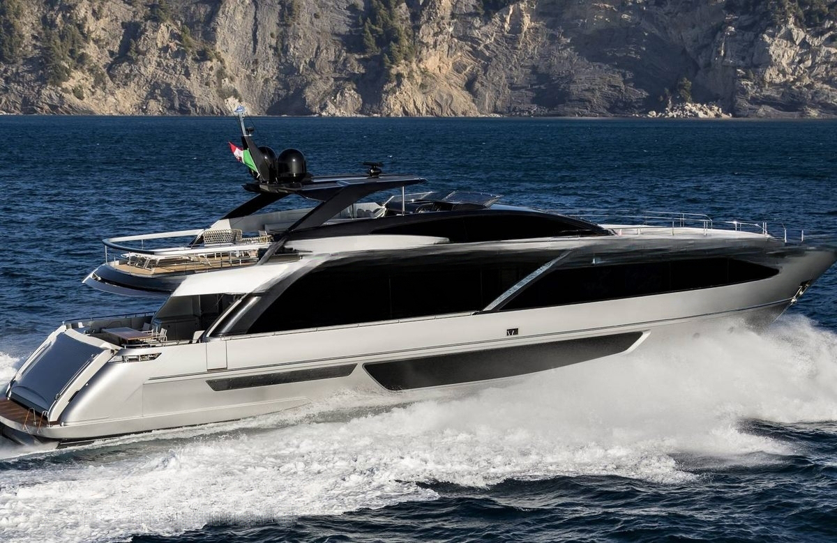 An image of Maximus yacht