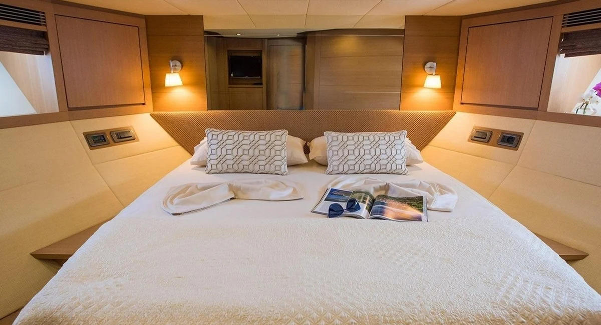 A preview of interior Bedroom cabin