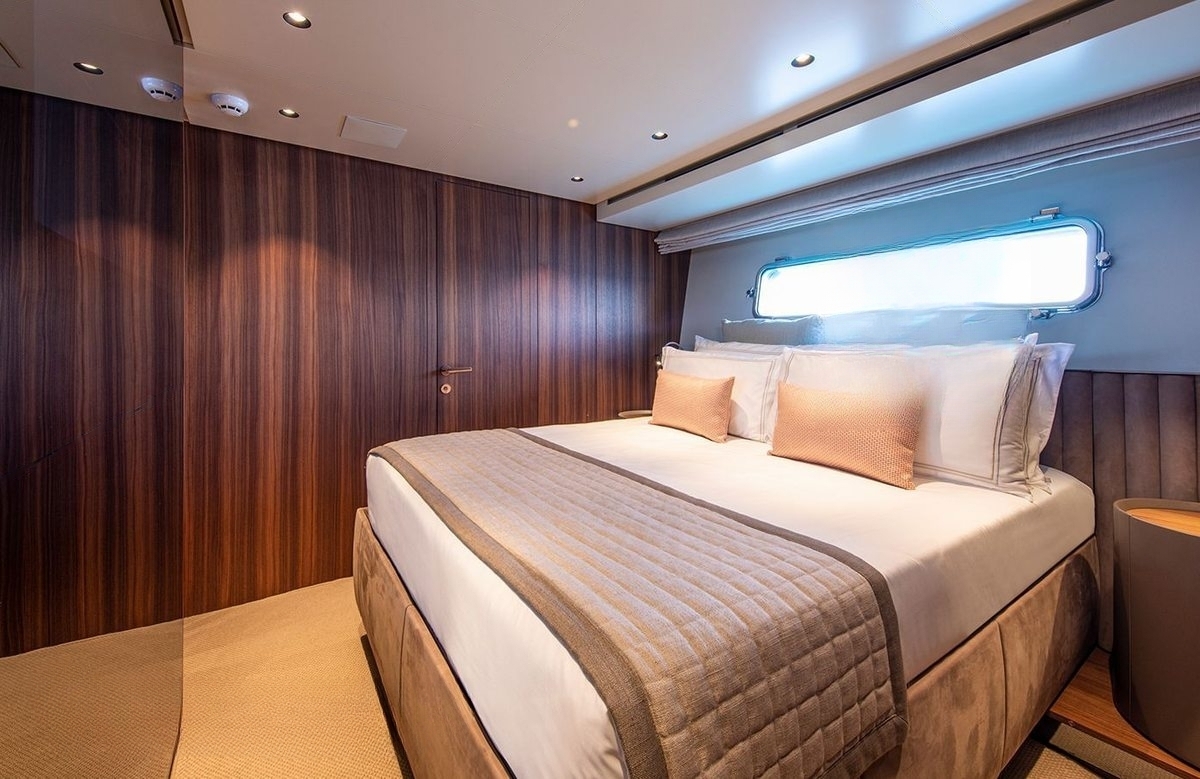 An image of Seven yacht