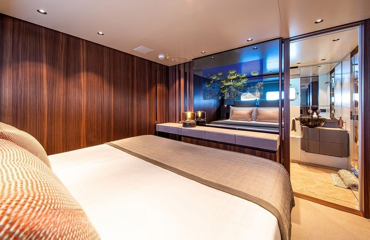 An image of Seven yacht