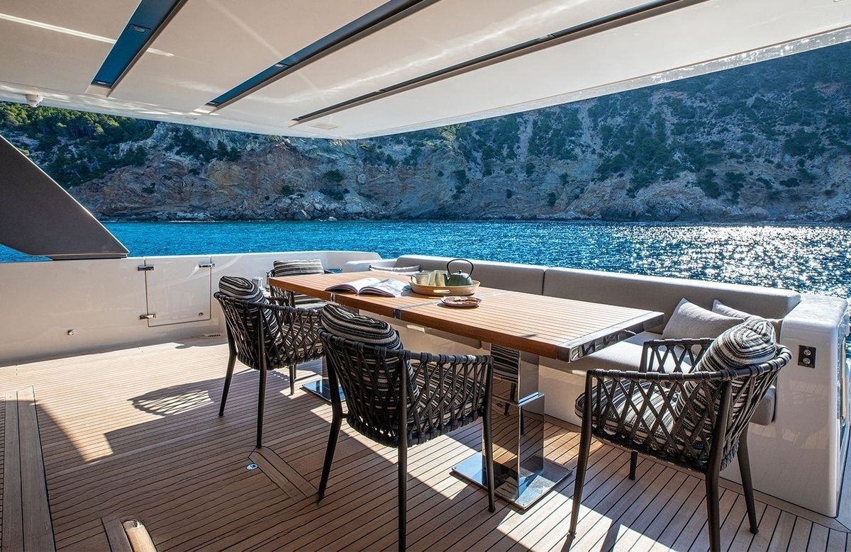 An image of Seven yacht