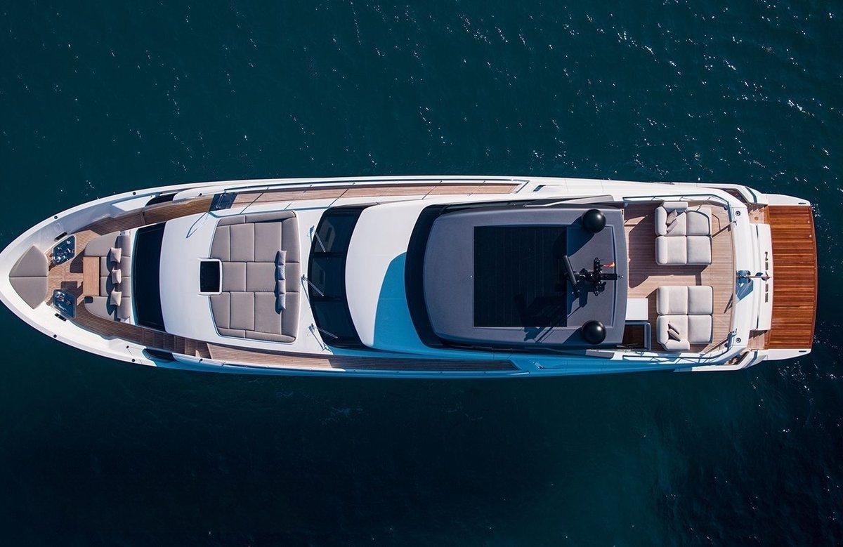 An image of Seven yacht