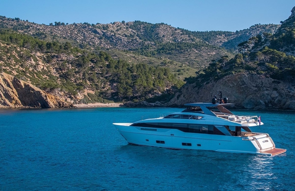 An image of Seven yacht