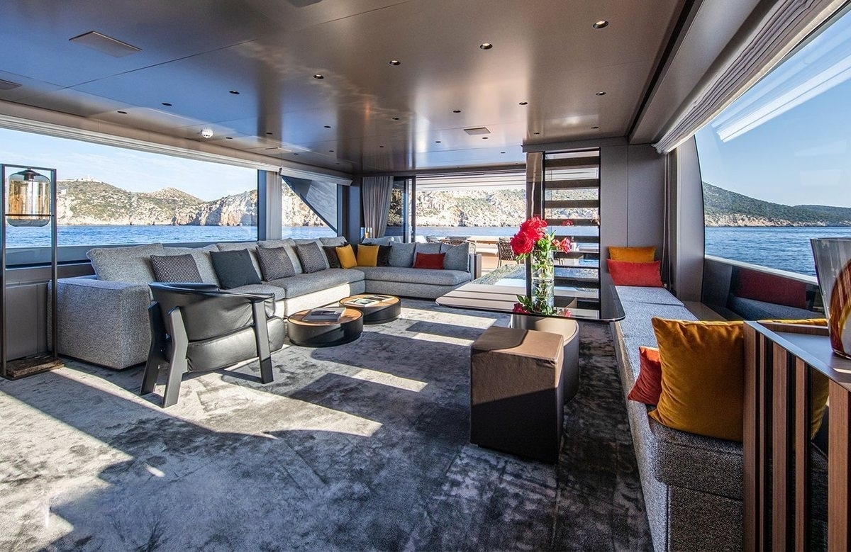 An image of Seven yacht