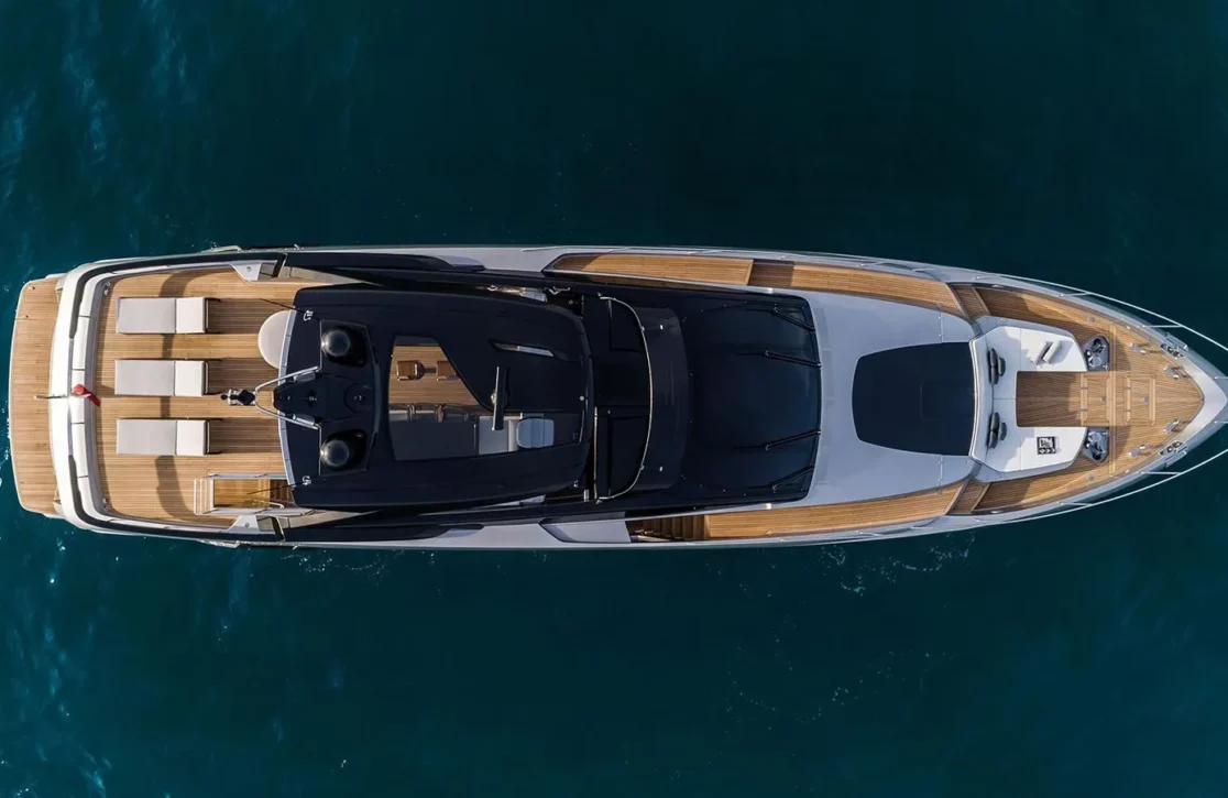 An image of Noi yacht
