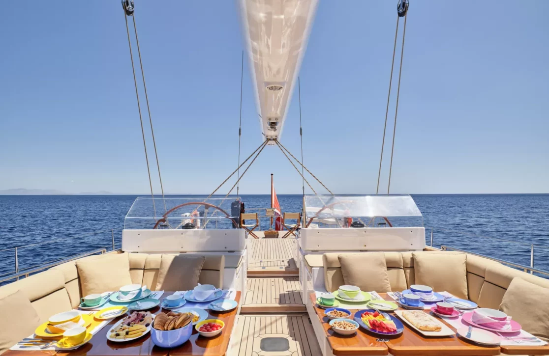 An image of Eratosthenes yacht