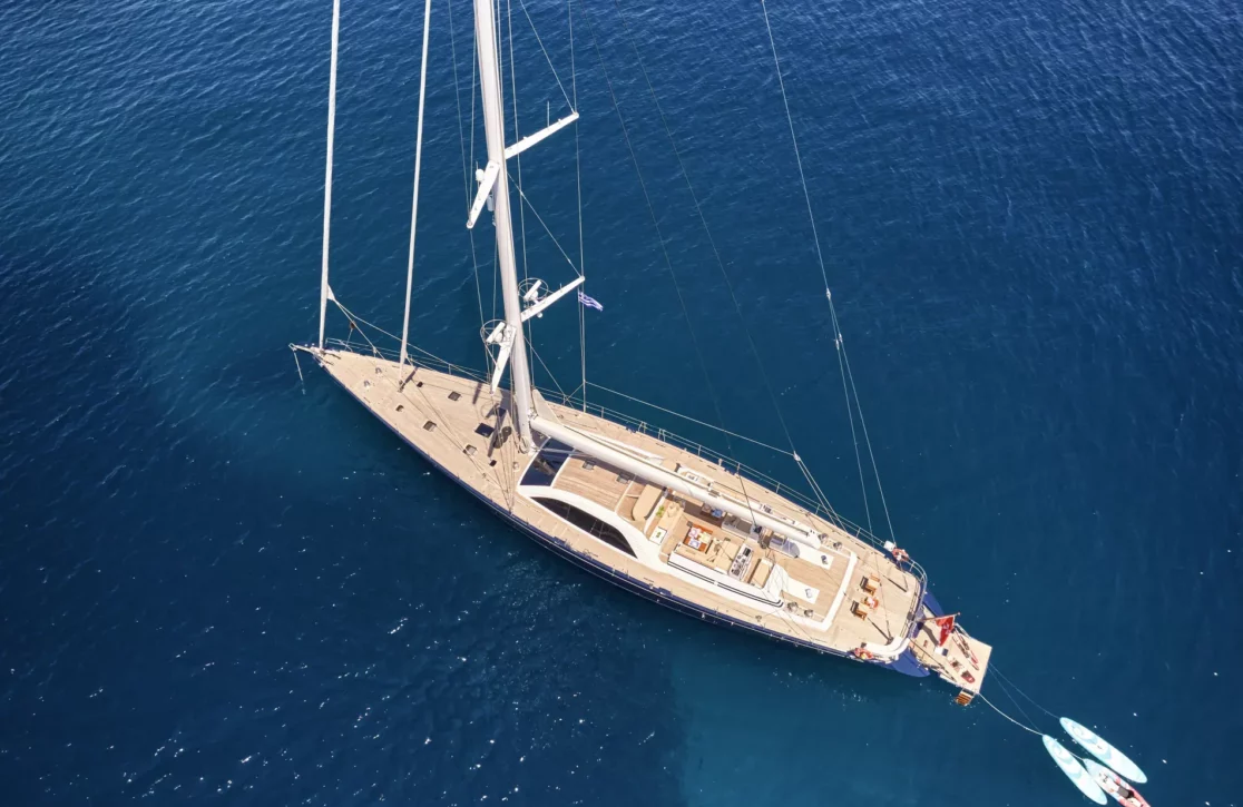 An image of Eratosthenes yacht