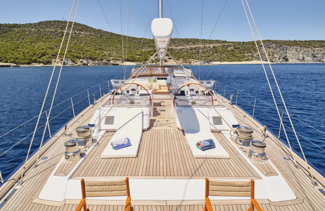 An image of Eratosthenes yacht