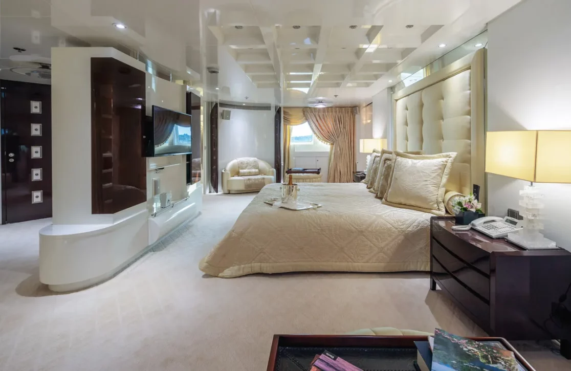 An image of Vera yacht