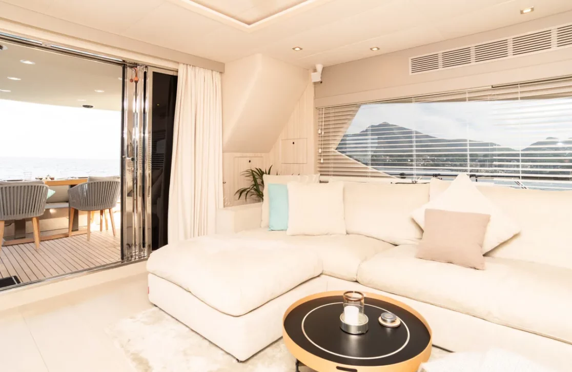 An image of Ammonite yacht