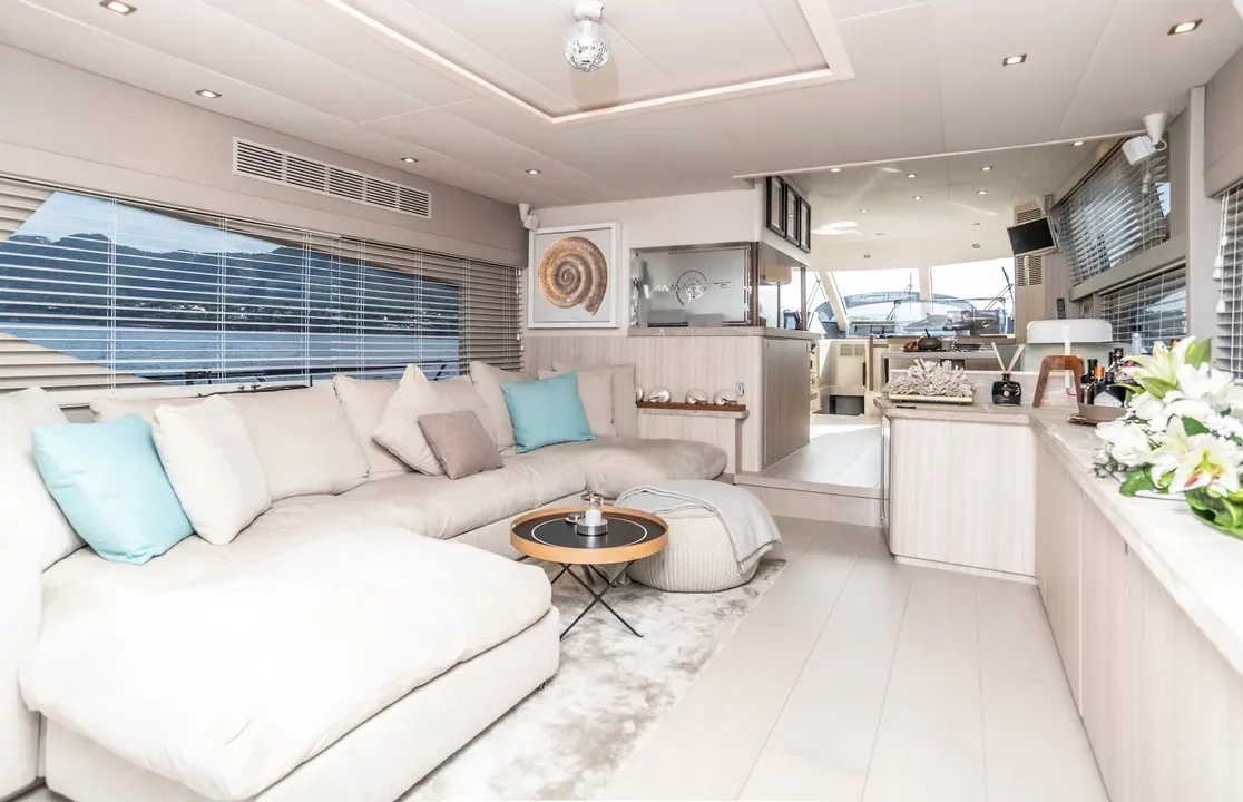 An image of Ammonite yacht