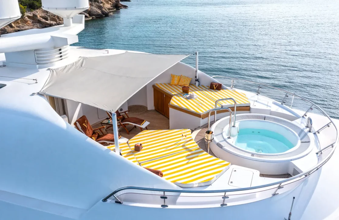 An image of Vera yacht