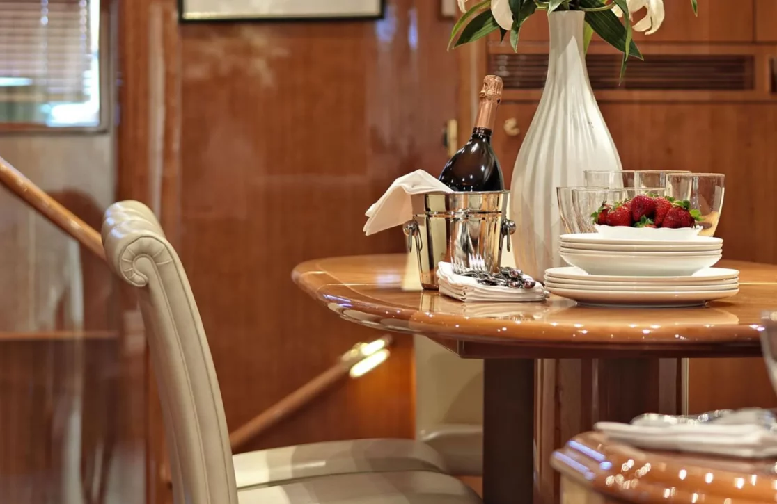 An image of Atalanti yacht