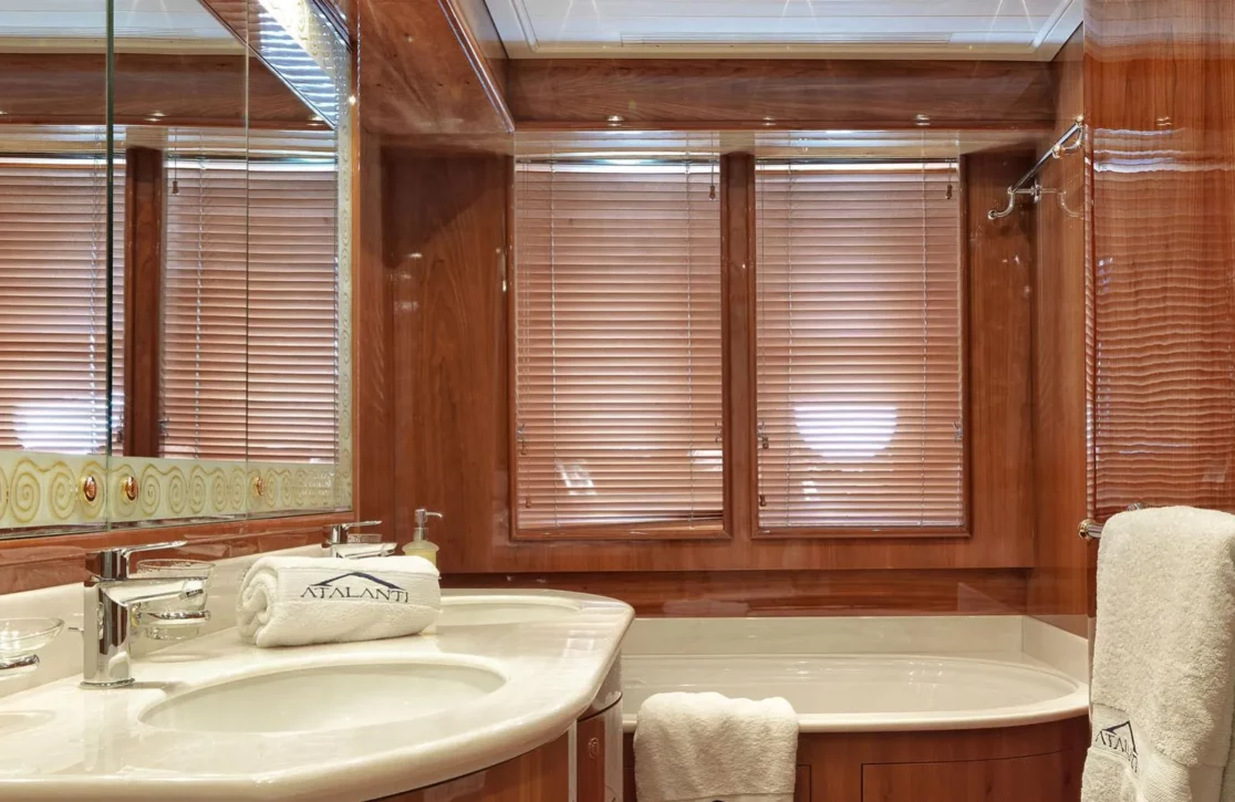 An image of Atalanti yacht