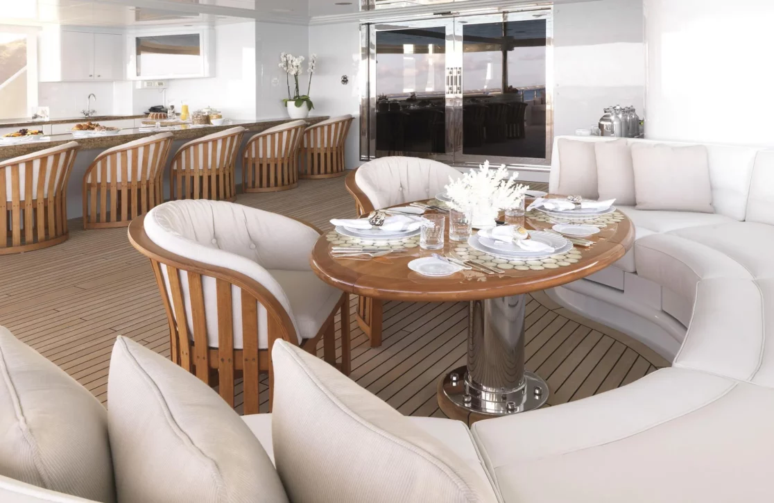 An image of Apogee yacht