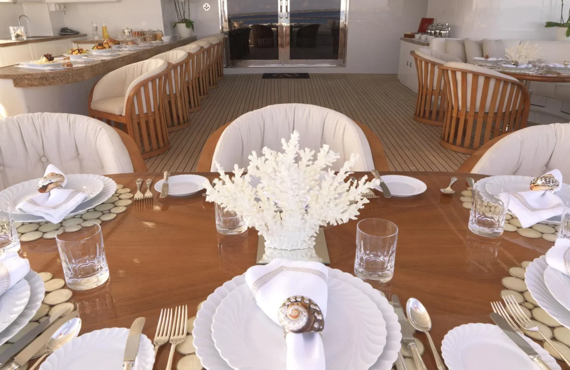 An image of Apogee yacht