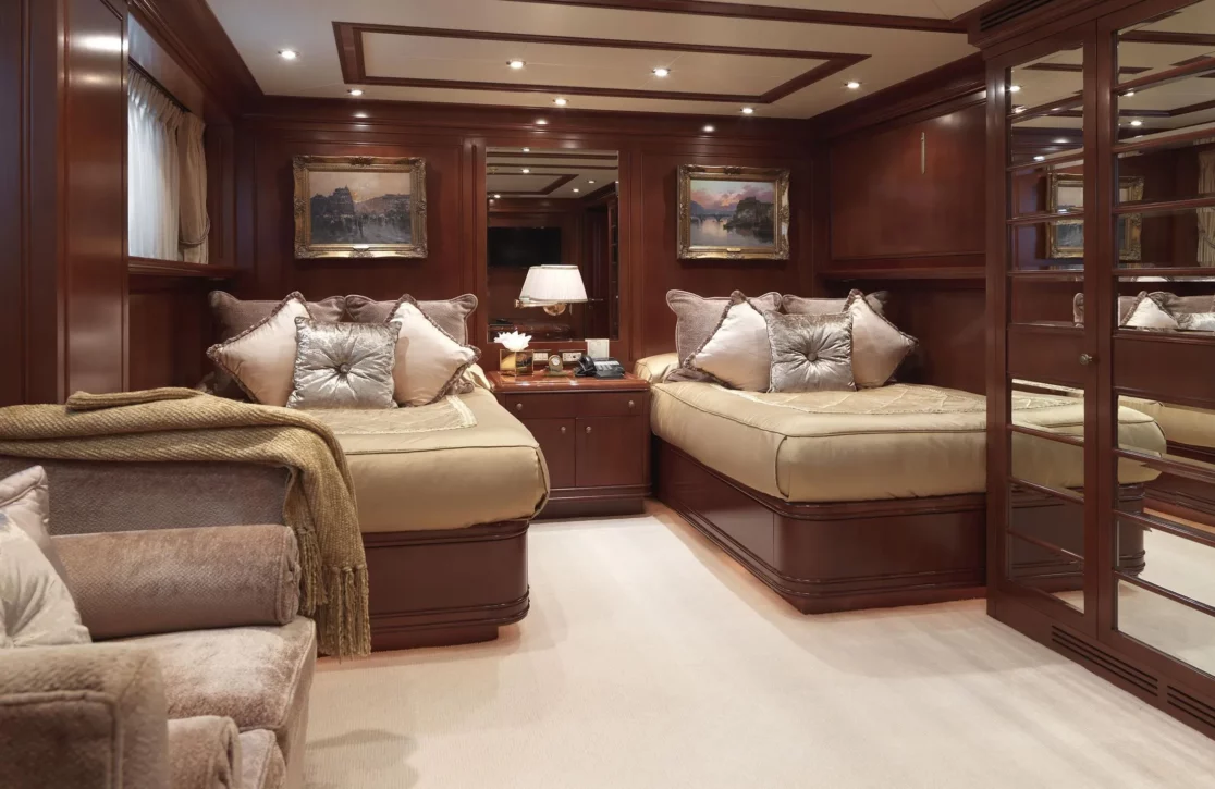 An image of Apogee yacht