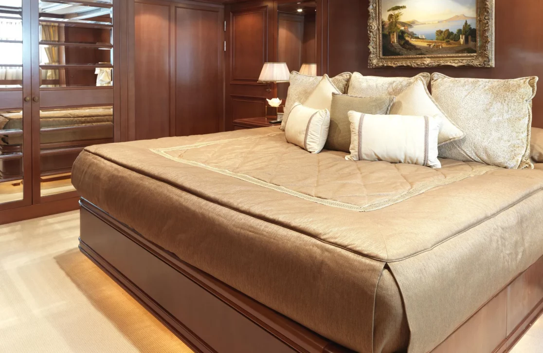 An image of Apogee yacht