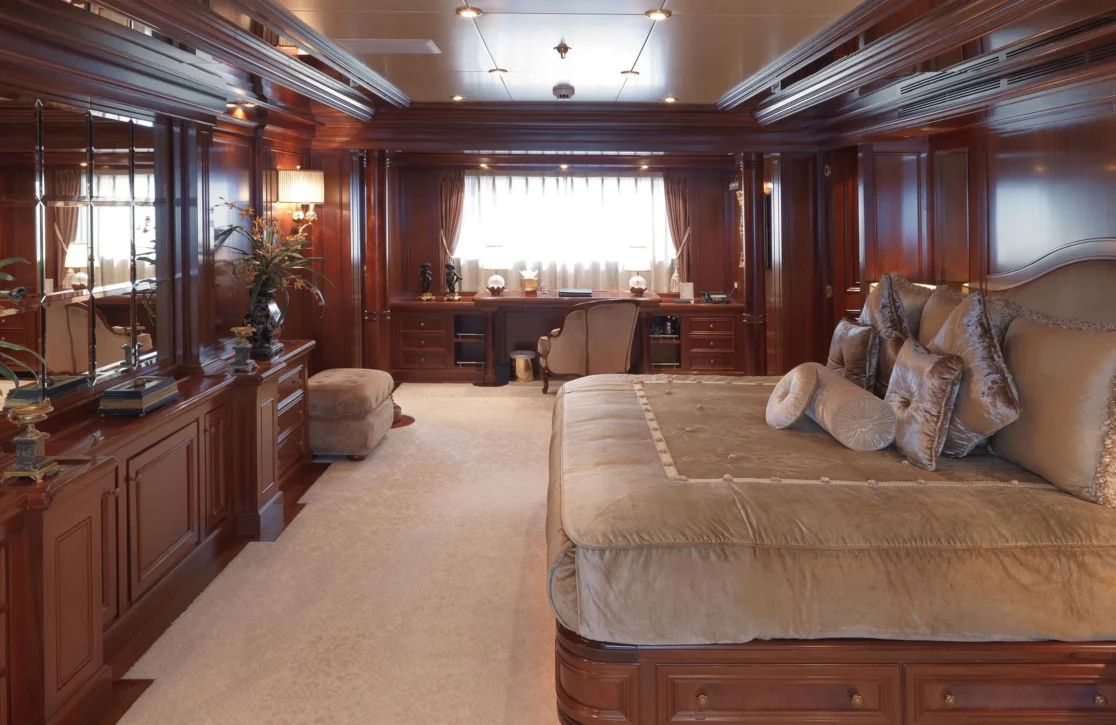 An image of Apogee yacht