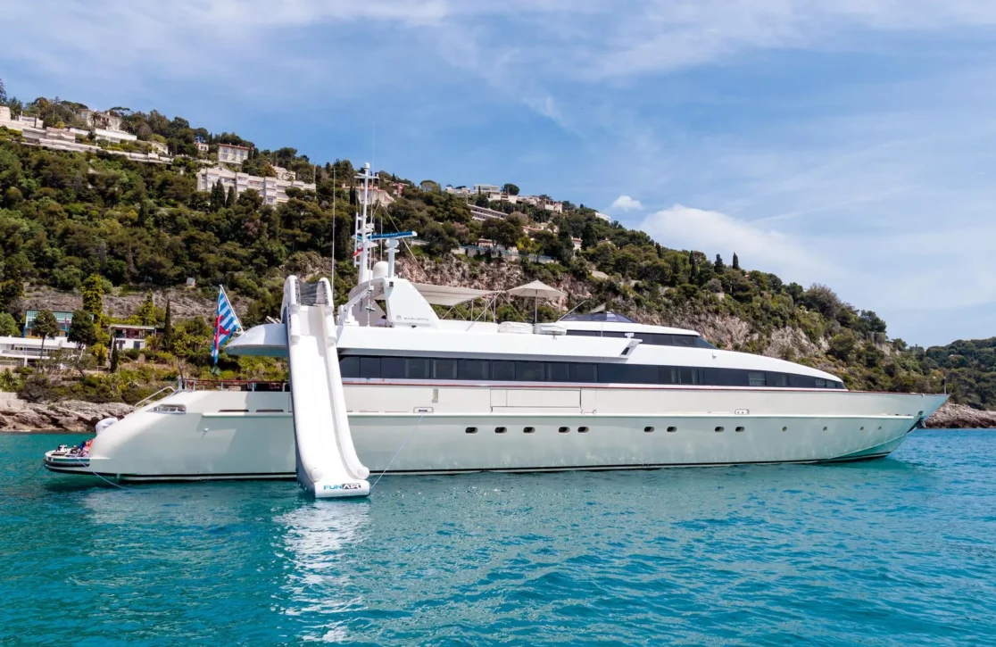 An image of Hemilea yacht