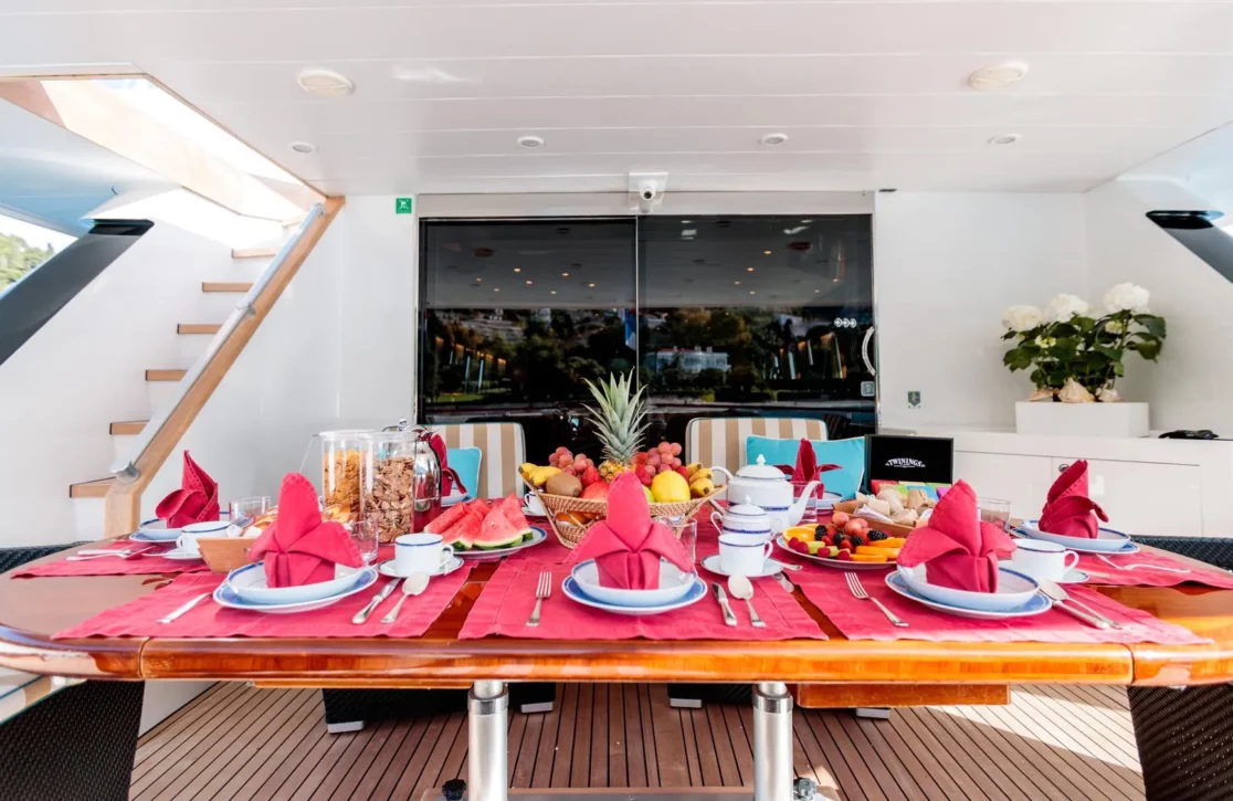An image of Hemilea yacht