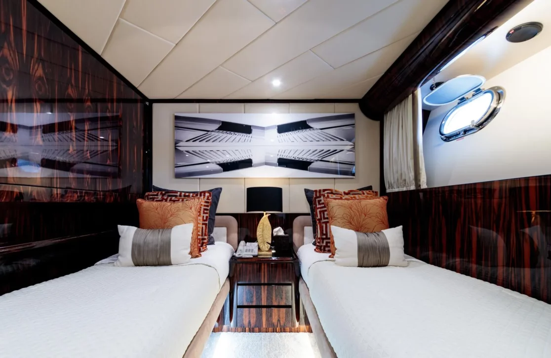 An image of Hemilea yacht
