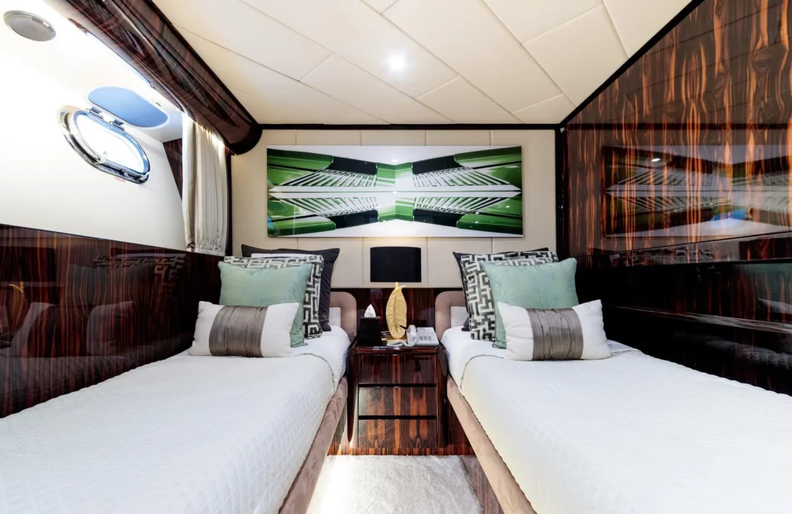 An image of Hemilea yacht