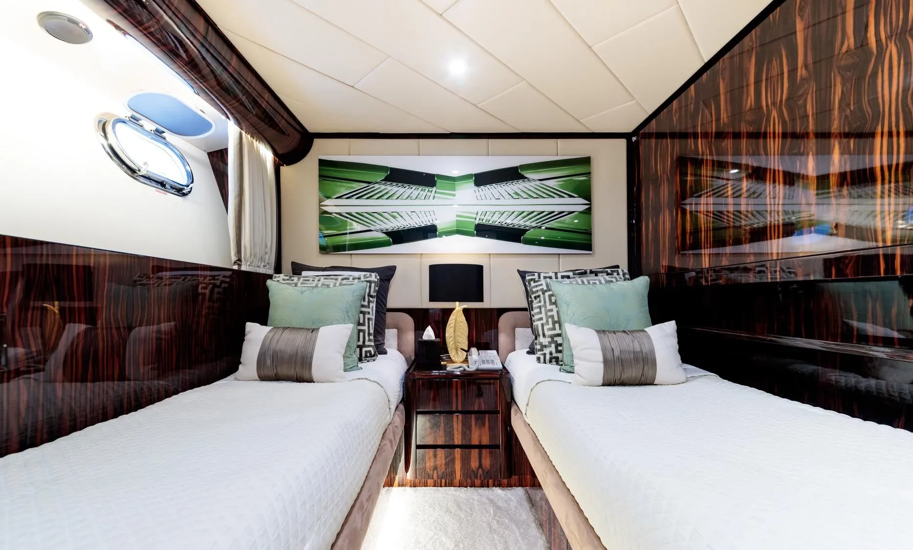 A preview of interior Bedroom cabin