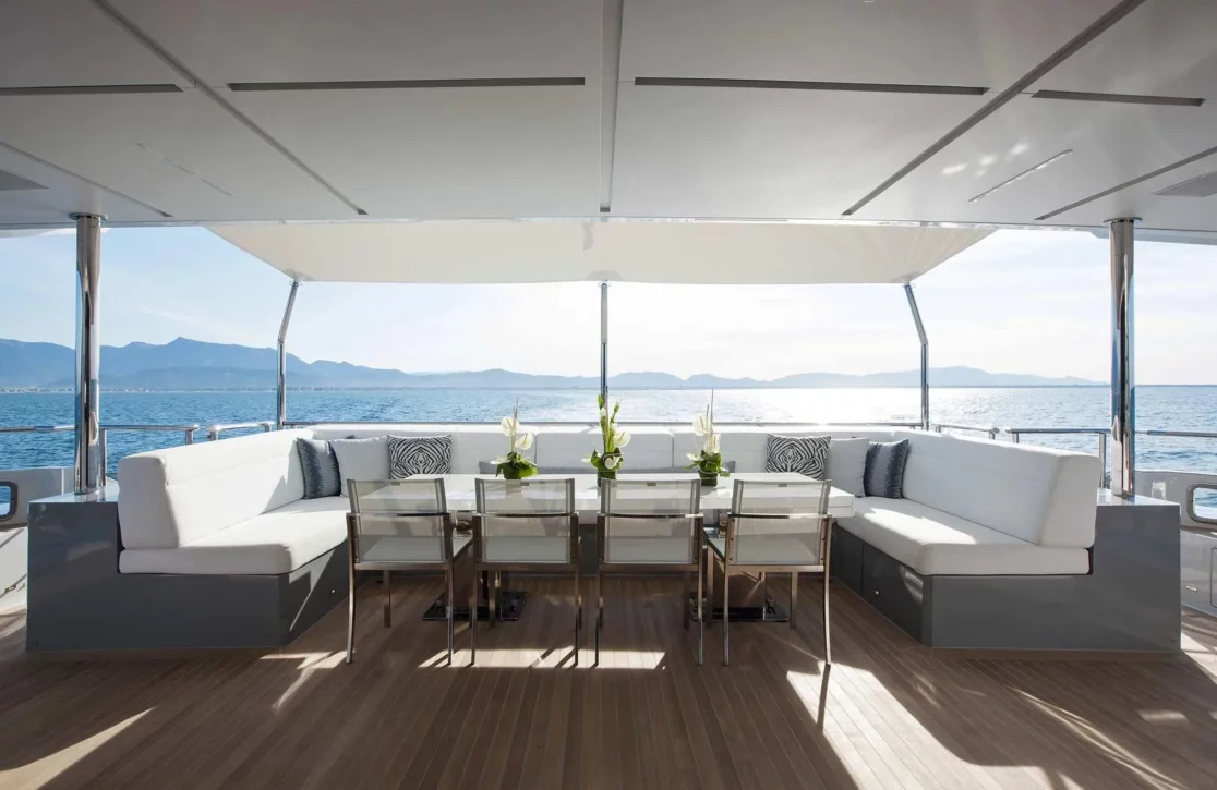 An image of H yacht