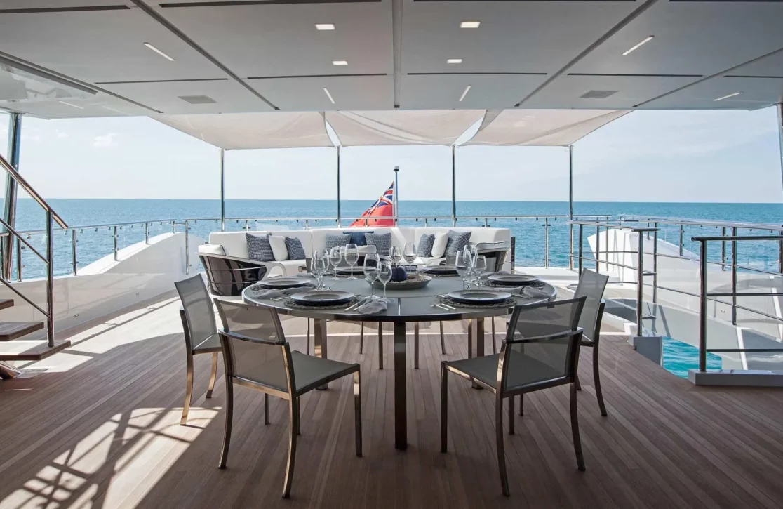 An image of H yacht