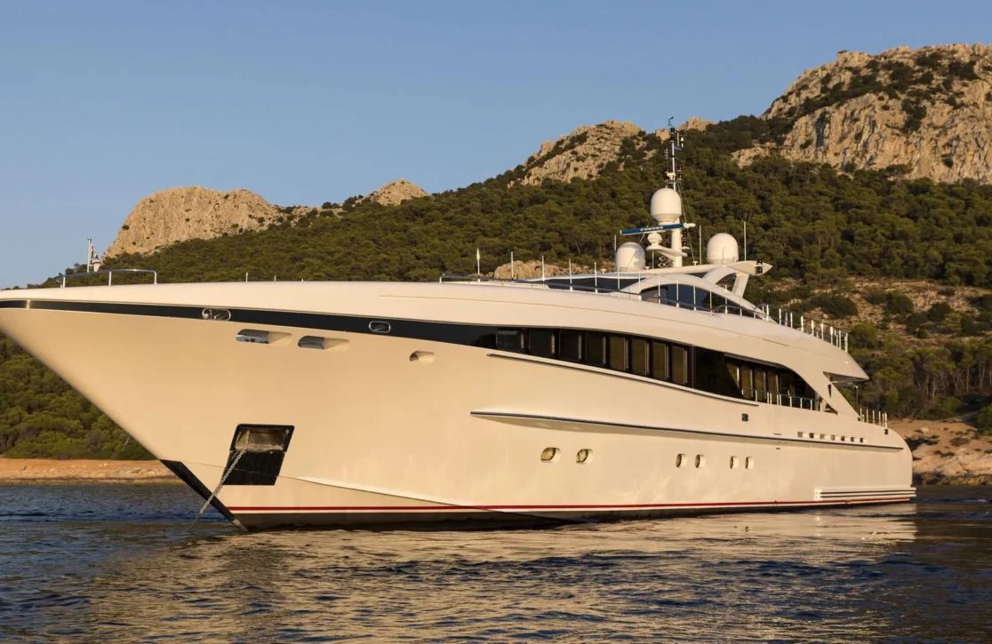 An image of L’equinox yacht