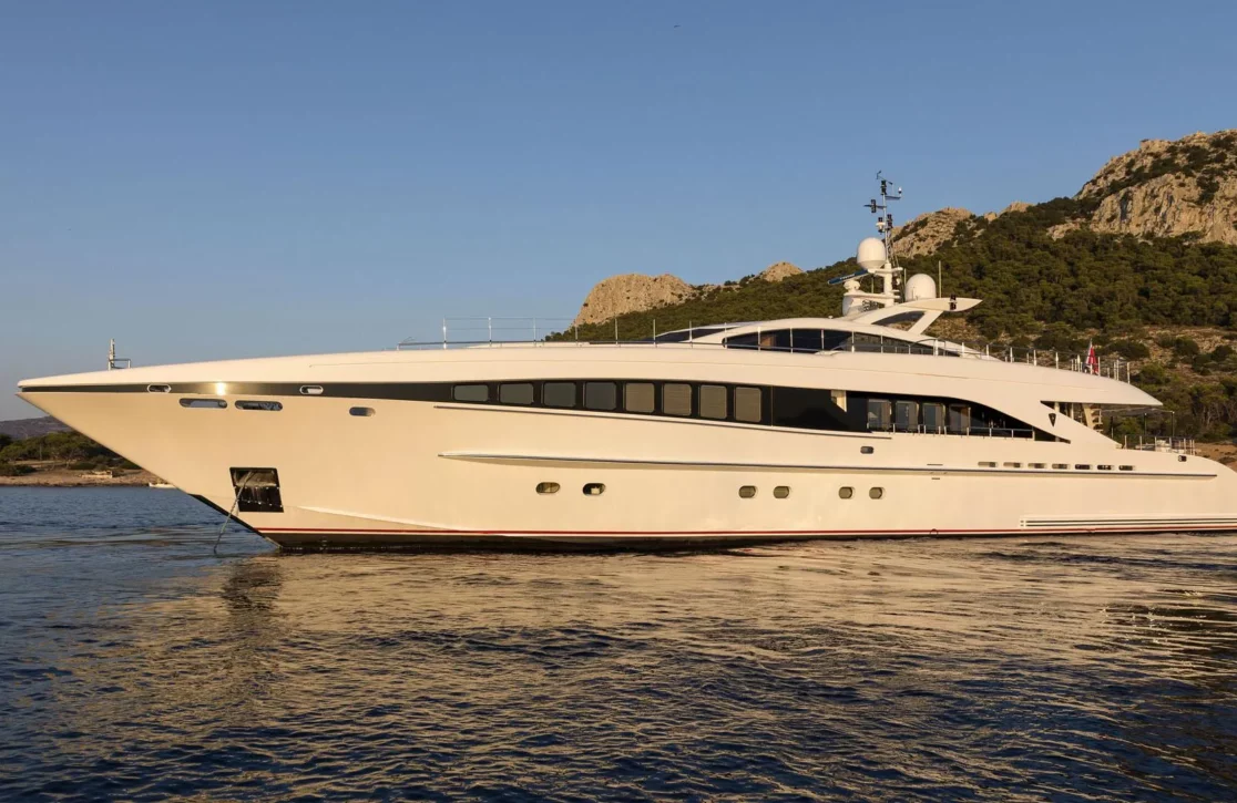 An image of L’equinox yacht