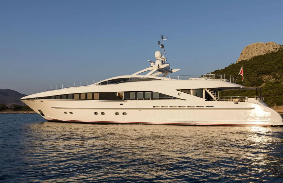 An image of L’equinox yacht