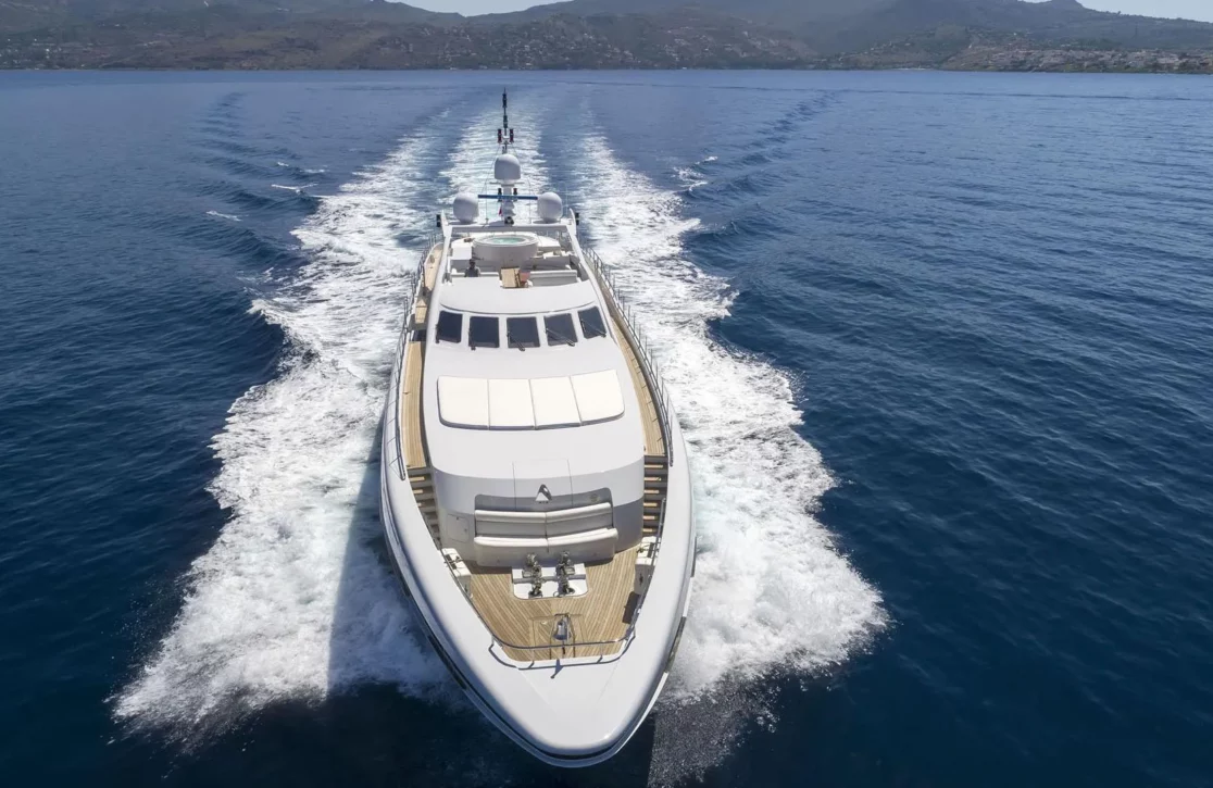 An image of L’equinox yacht