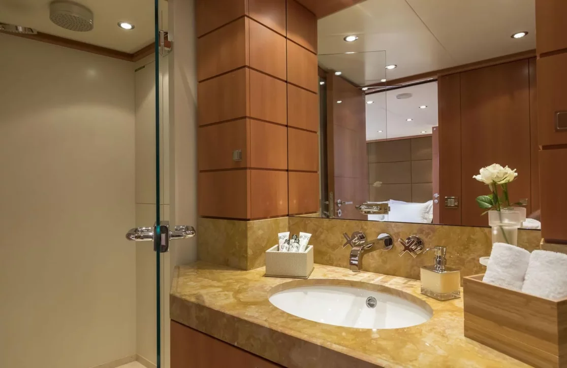 An image of L’equinox yacht