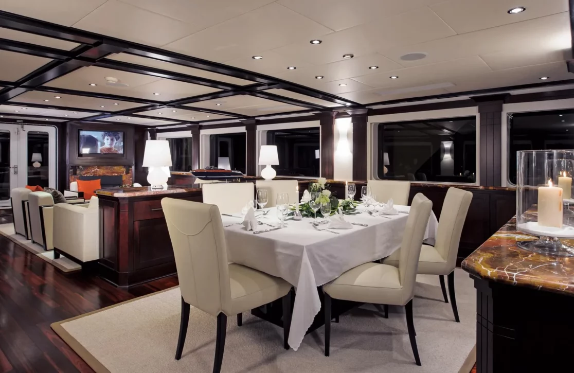 An image of L’albatros yacht