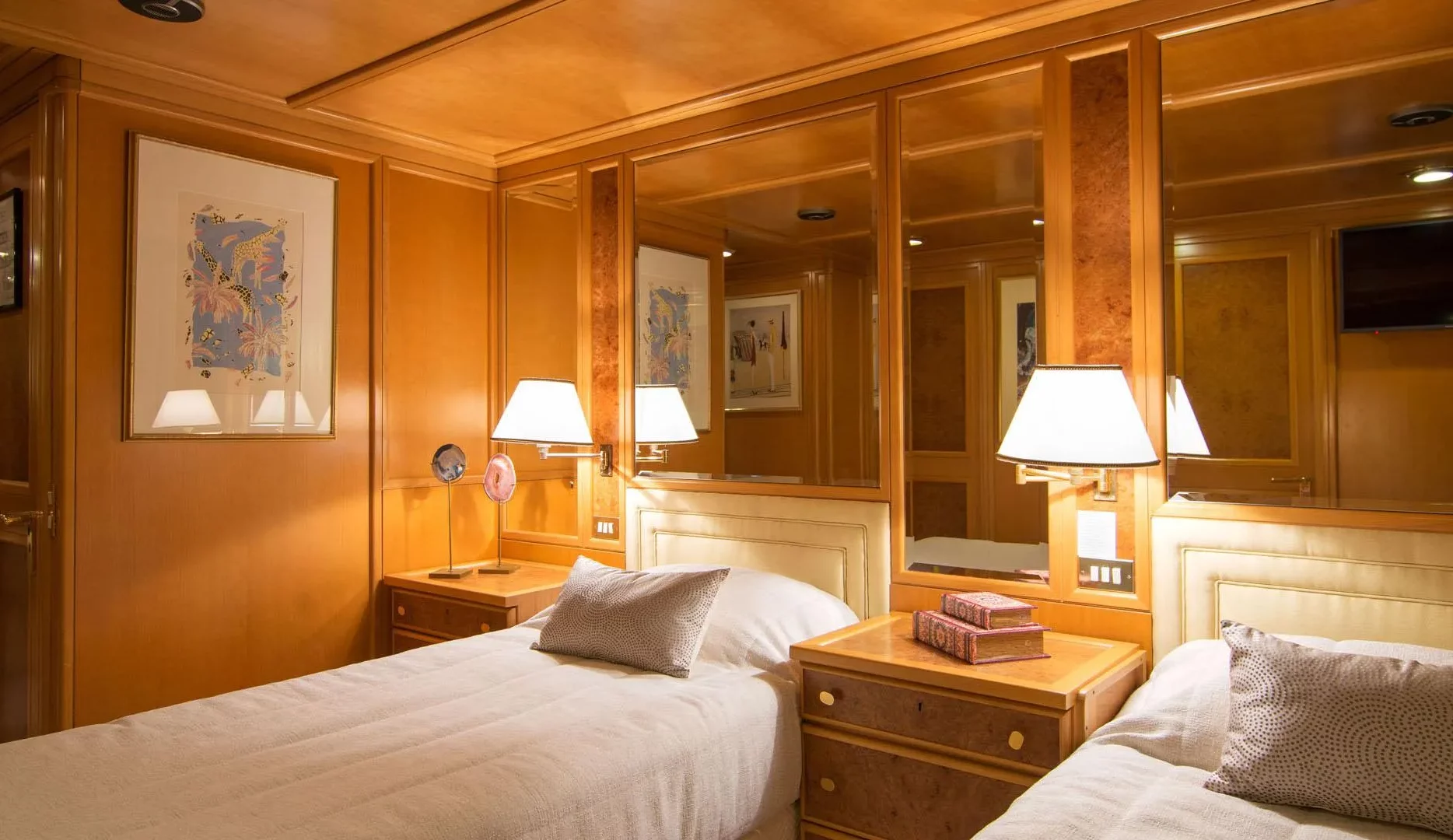 A preview of interior Bedroom cabin